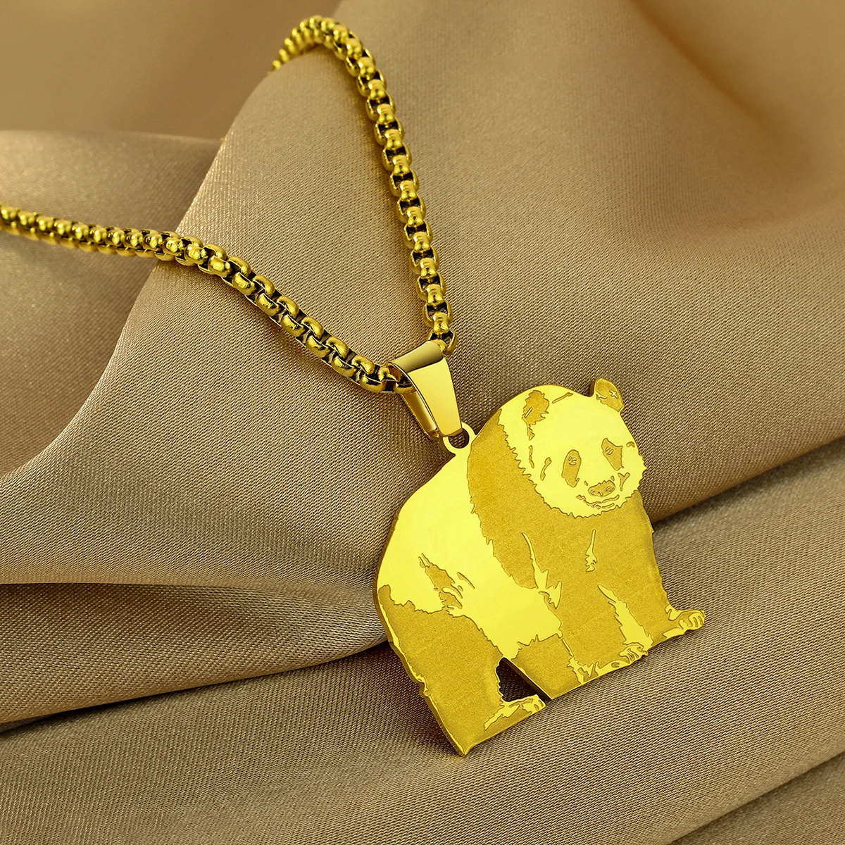

Personalize China's National Treasure Giant Panda Pendant Necklace Keel Choker Punk Charm Animal Necklace for Women Men Jewelry