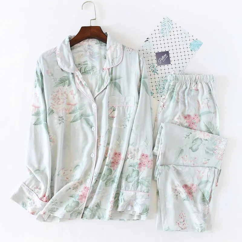 Elegant Viscose Long-Sleeve Women's Pajama Set - Plus Size Sleepwear