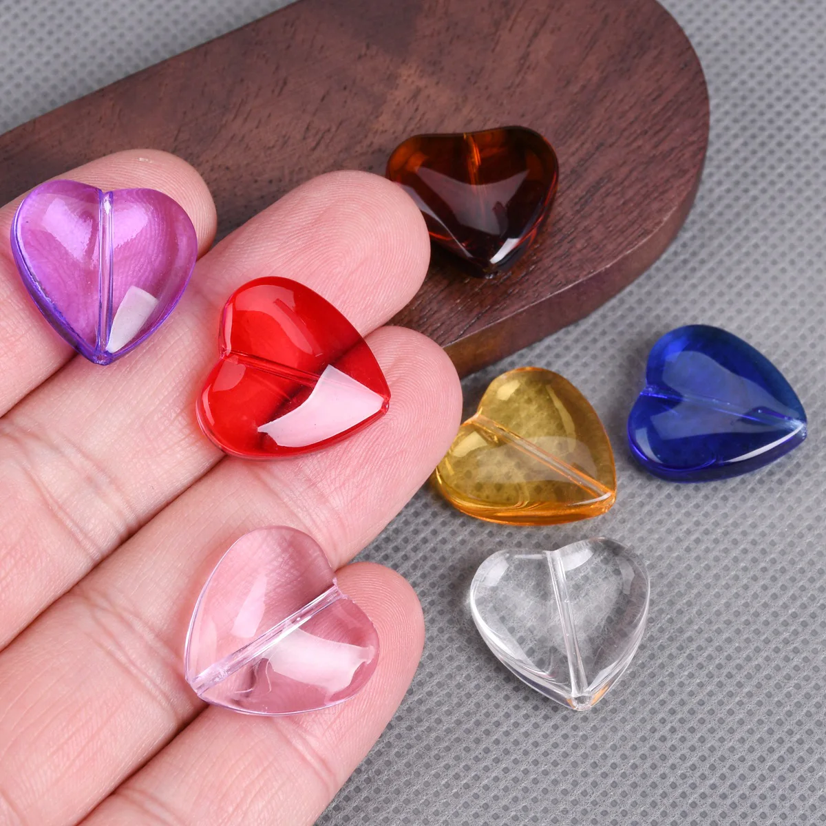 5 Stück rote, herzförmige, 20 mm große, glänzende, lose Kristallglasperlen für die Schmuckherstellung, DIY-Bastelzubehör – Detail 2