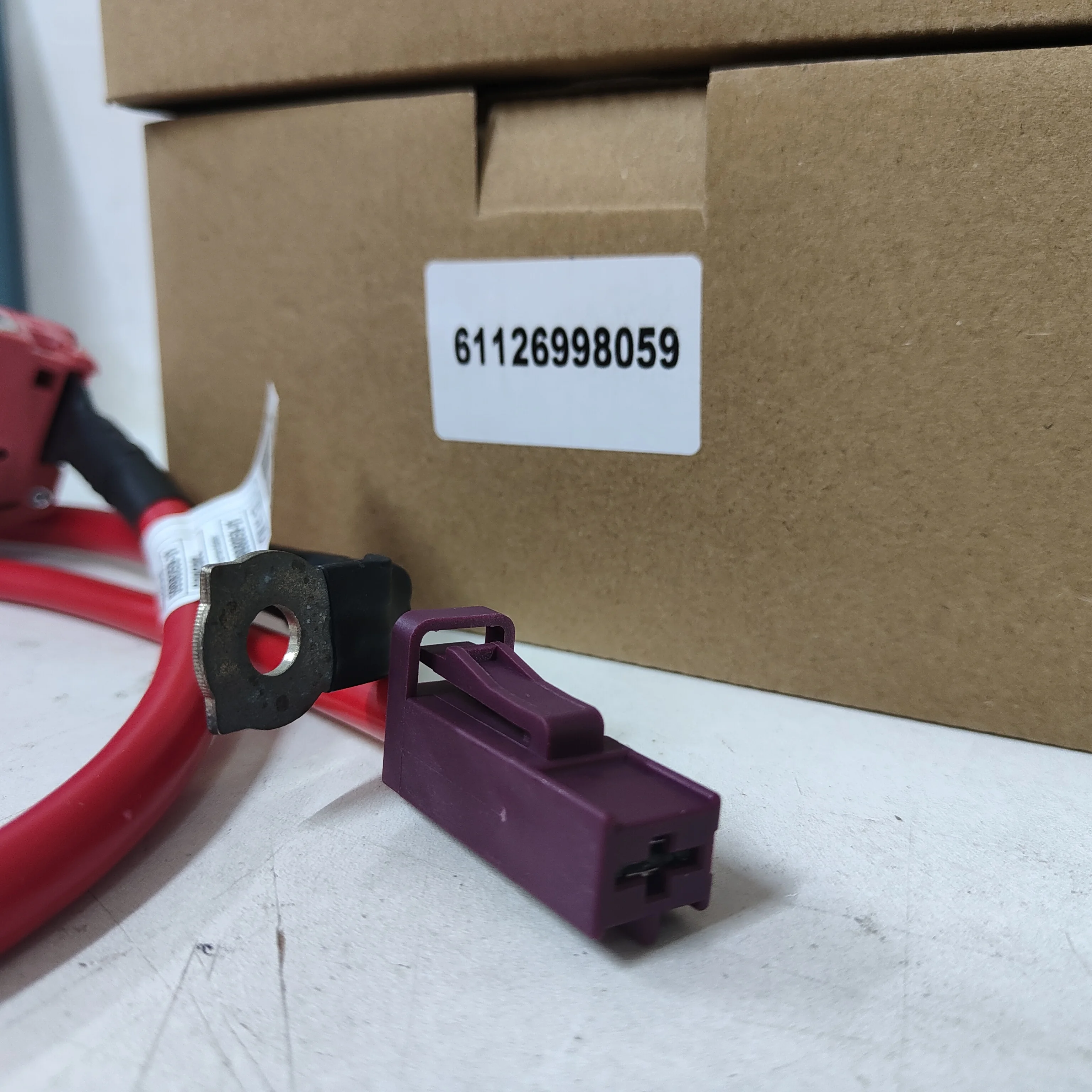 Câble De Batterie Positif Avec Fusible Pour BMW 3/4 Series (F30, F32, F33, F34, F36) - Réf: 9214506-02, 61129259425