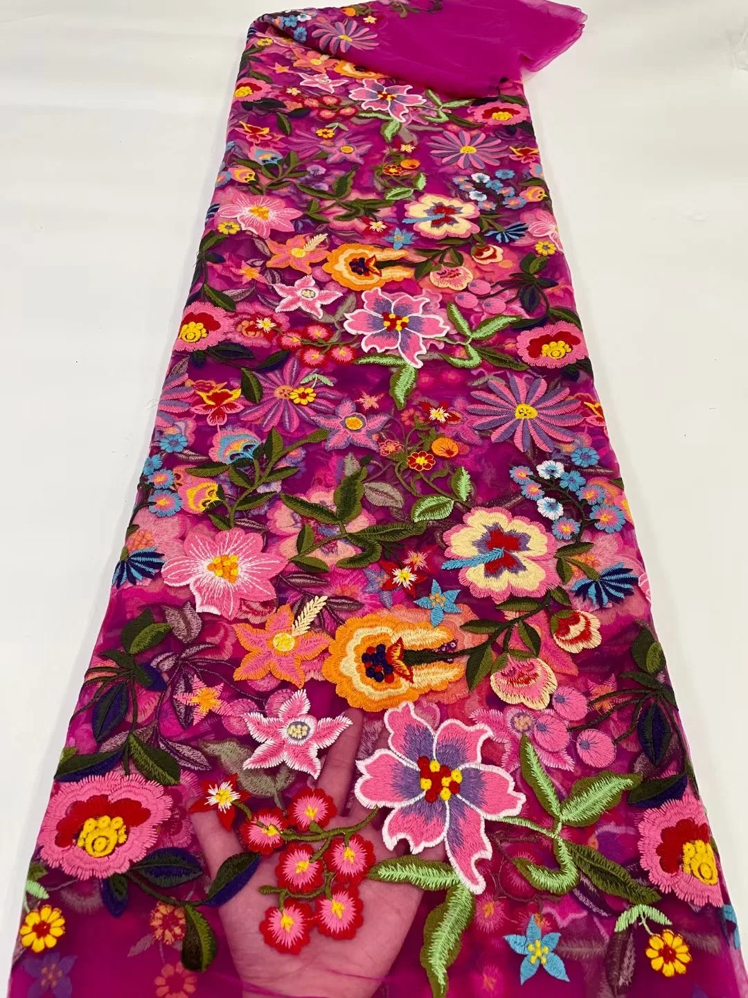 

African Flowers Lace Fabric 5 Yards 2023 High Quality Tulle Embroidered French Nigerian Mesh Lace Fabric for Wedding NCD5492