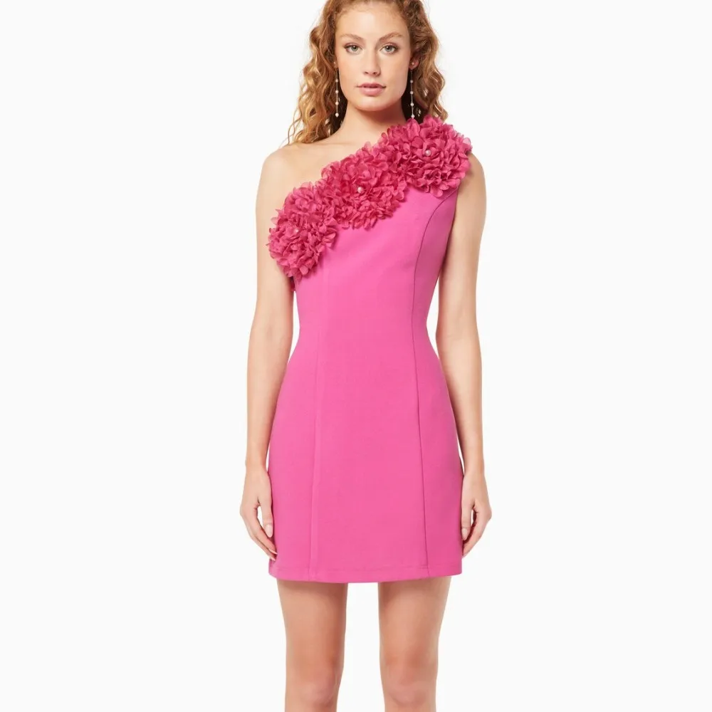 

New Women's Sexy One Shoulder Collar Bodycon Mini Dress Elegant Sleeveless Floral Decoration Bodycon Evening Birthday Dress