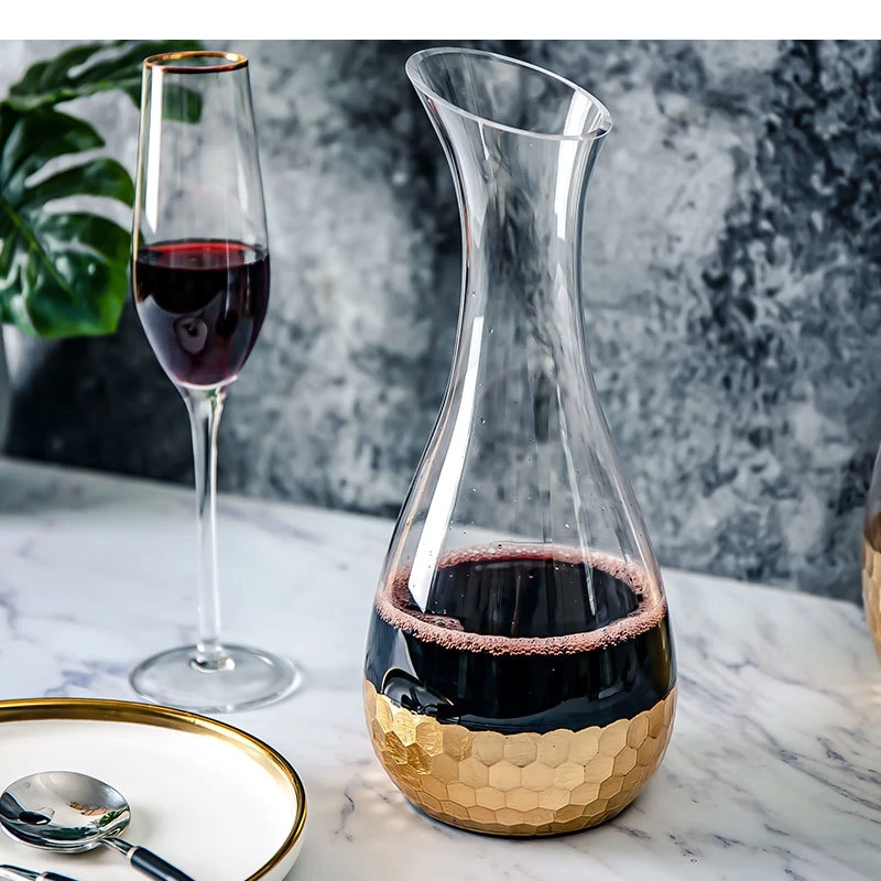 Description Picture 4 of itemLead-free Crystal Glass Bottle Decanter European-style Household Wine Brandy Champagne Dispenser Set