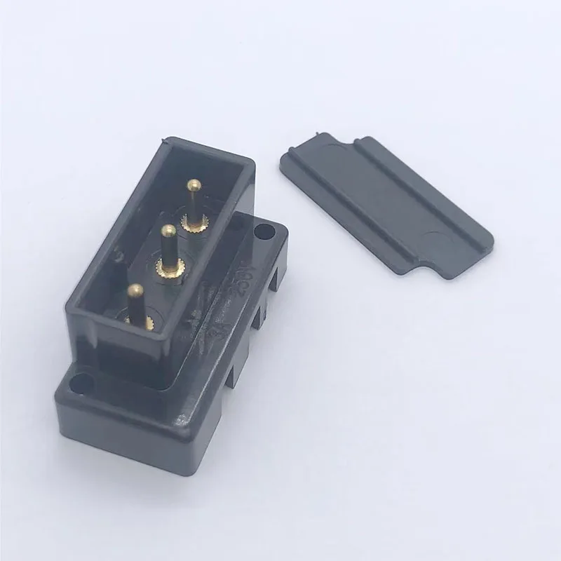 Anhänger Traktor Stecker Steckdose 3-polig DIN 72575 + DIN 9680 6-24 Volt Nach E