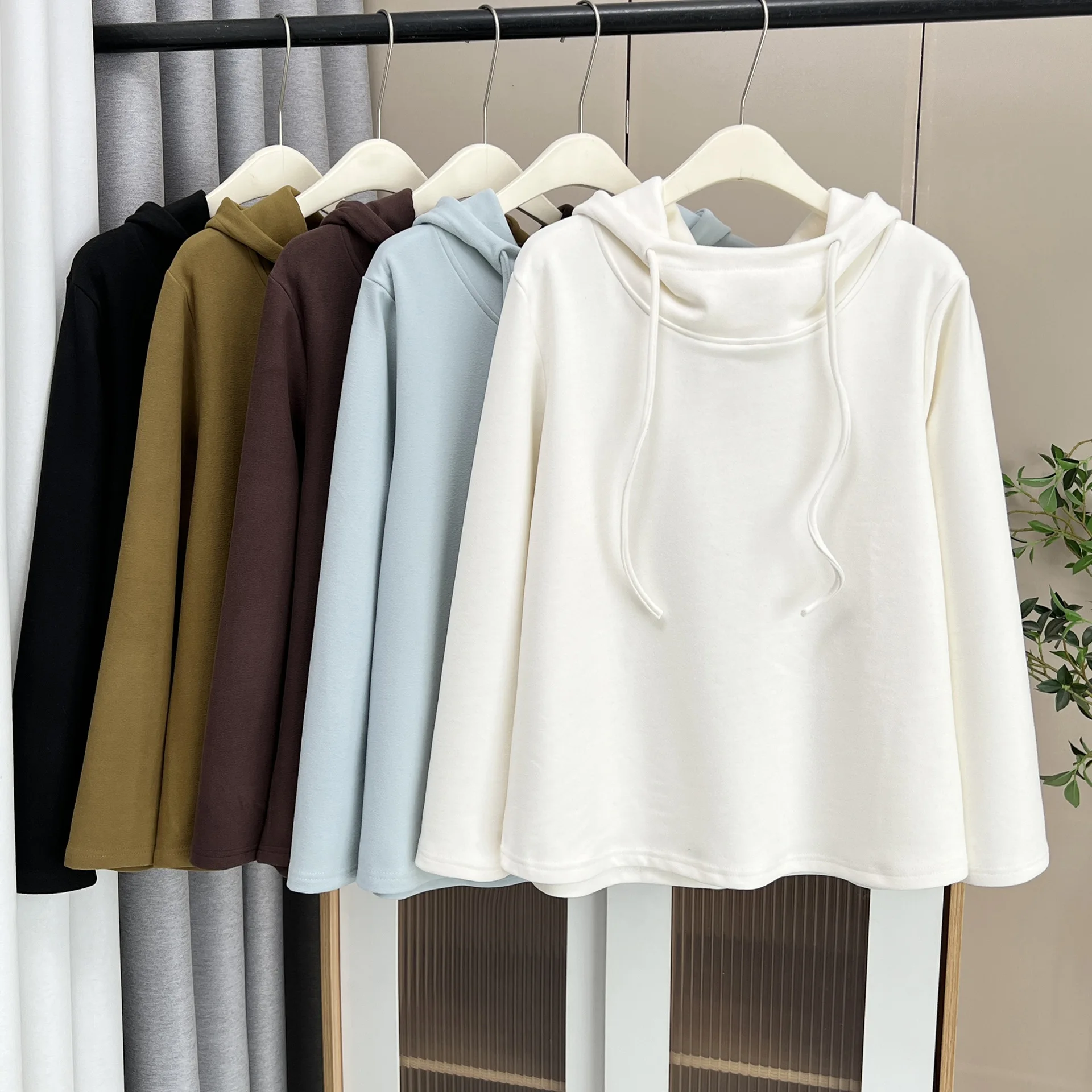 XXXXL Fashion Plus Size Women's Hoodies Autumn And Winter New 2025 Casual Warm Fleece Hooded Sweatshirts 2573