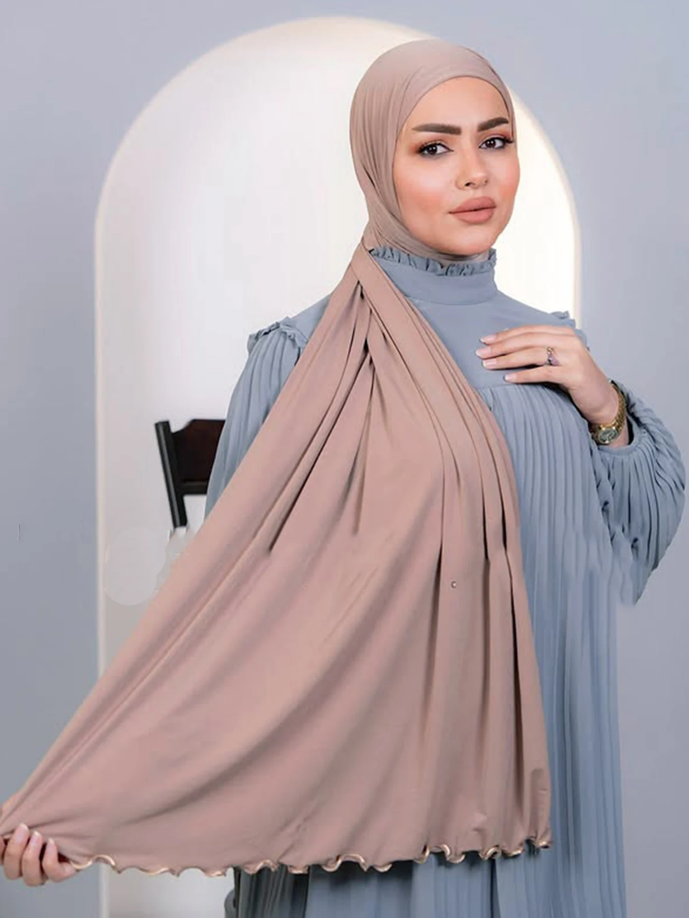 Stylish Black Muslim Hijab Sb22ffecac78a4538b740d8b4d5dacde0G