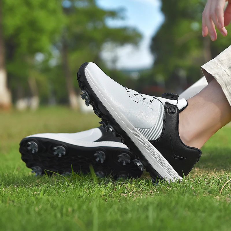 Professional Golf Shoes Men Big Size 39-47# Anti-slip Removable Studs Golfer Shoes Outdoor Beginner Golf Trainers Athletic
