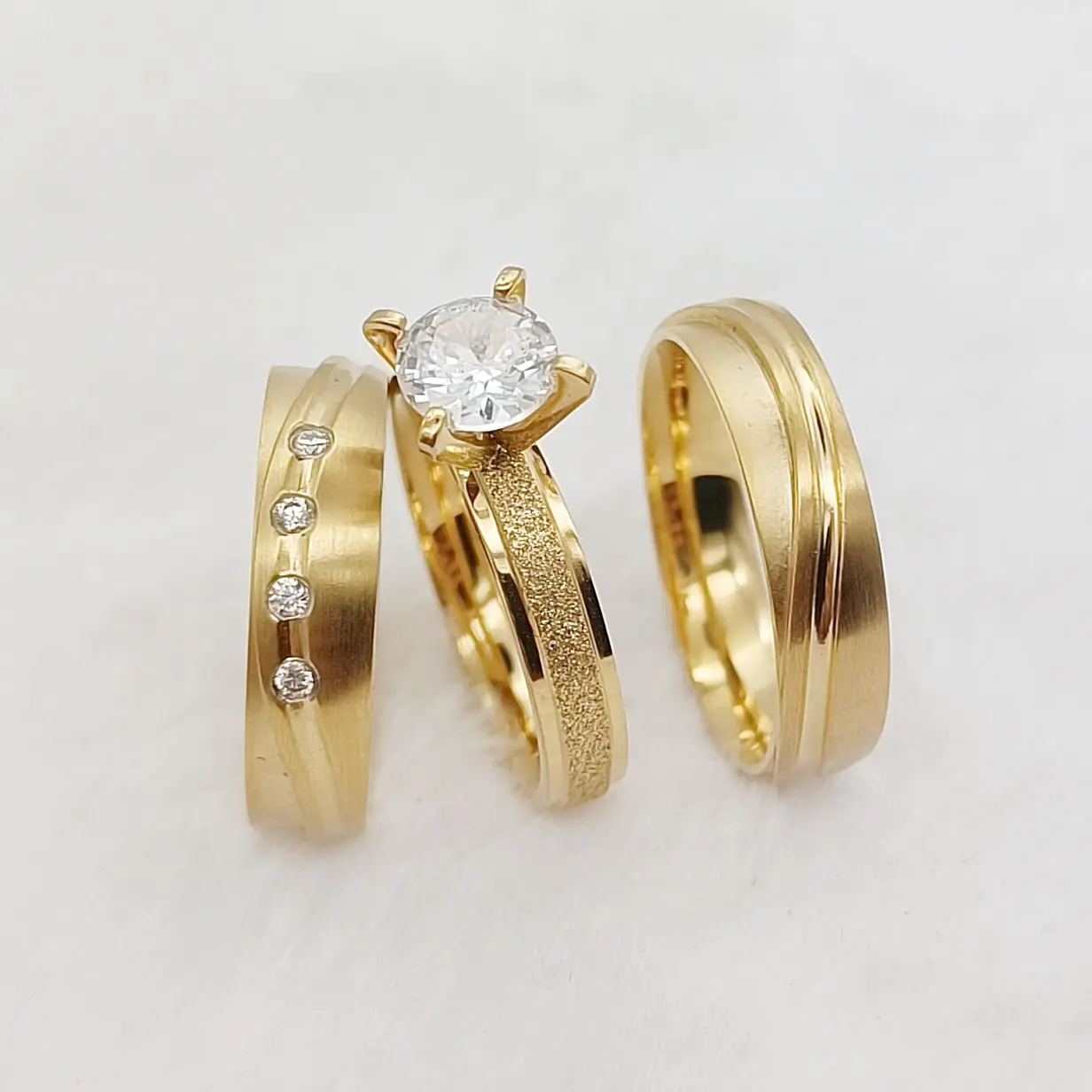 Buy Joyalukkas 18k Gold Embroidery Inspired Diamond Casual Ring Online At  Best Price @ Tata CLiQ