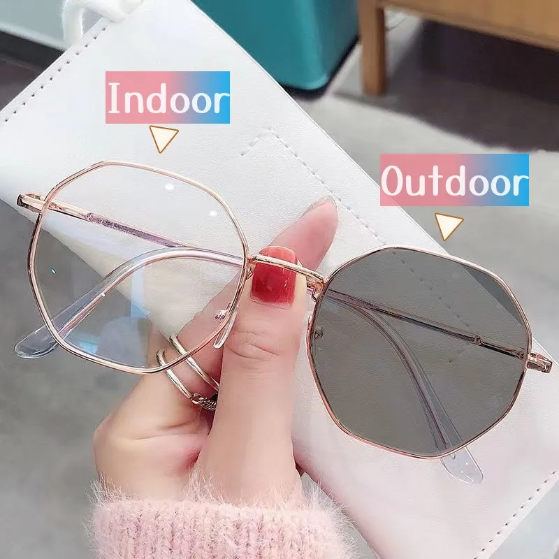 

Men's Round Frame Photochromic Myopia Glasses Men Women's Trendy New Short-sight Eyeglasses Vintage UV Color Changing Eyewear