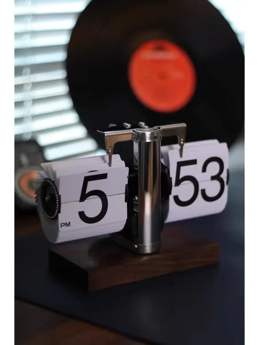 Retro Flip Clock-Digital Vintage Alarm Clock with Large Display Battery Powered for Bedroom/Office D&eacute;cor Digital digital clock lcd digital clock digital desk clock digital table clock flipping clock retro desk clock