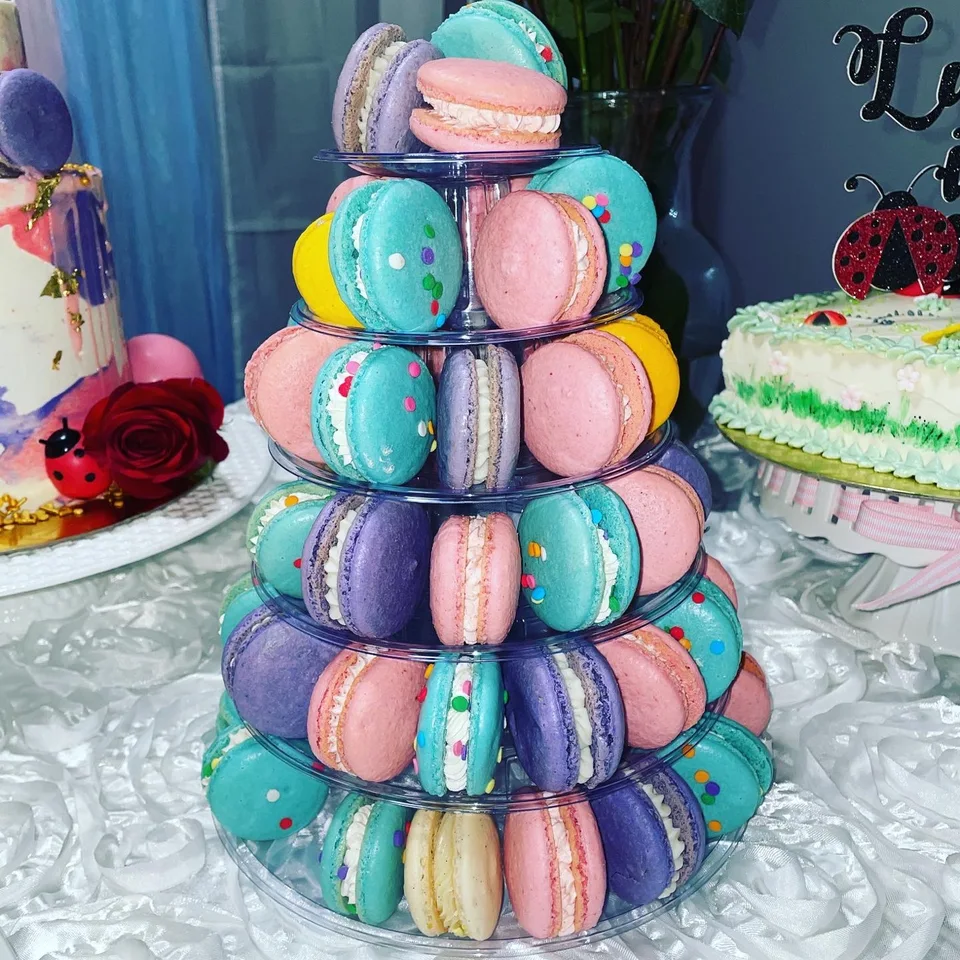 Espositore per torte a 3 livelli, rosa pomeridiano, tazza quadrata in plastica per torte, frutta, dessert, server per feste, supporto riutilizzabile per alimenti, per compleanni, matrimoni, feste