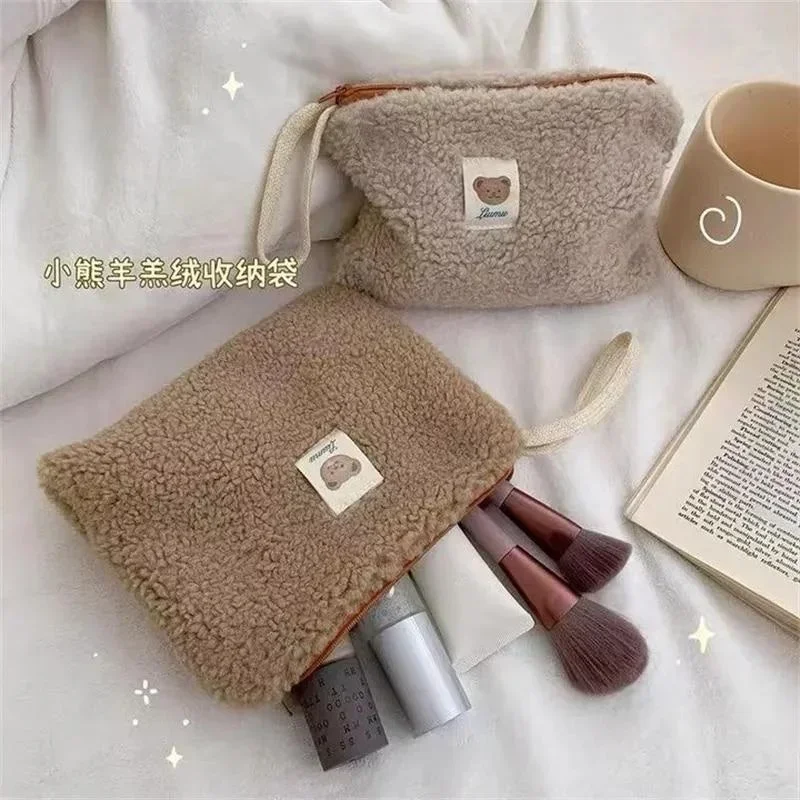 Cute Plush High-Capacity Bear Icon Travel Cosmetic Lipstick Storage Bag Kit Per Il Trucco Delle Donne Borse Portafoglio Astuccio Per Matite Borse