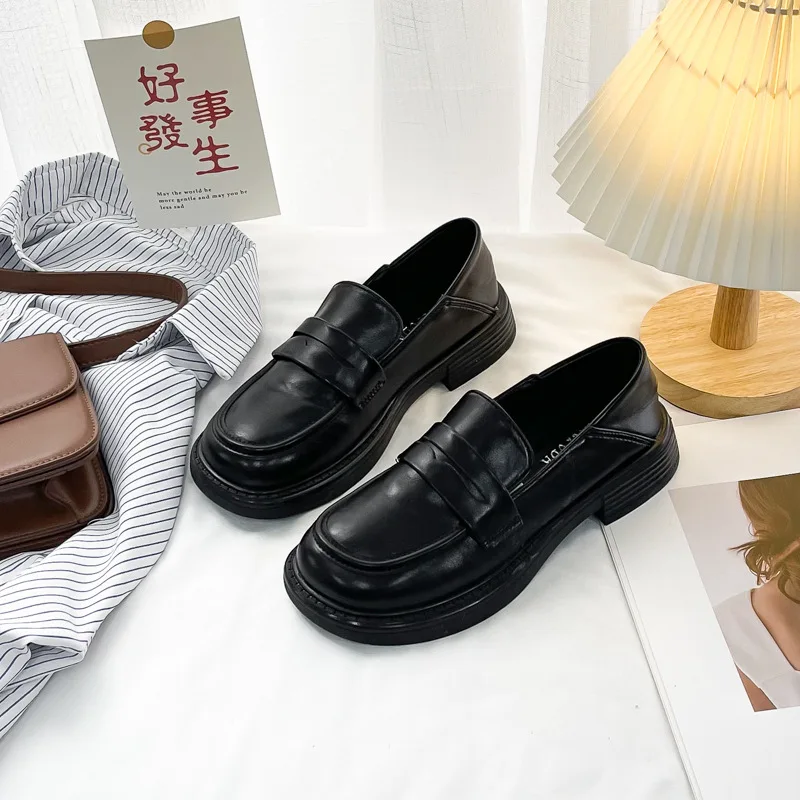 Women Shoes Flat Loafers College Style Leather Shoes Slip on Casual Flats Shoes Mary Janes White Platform Round Toe Comfort 2023