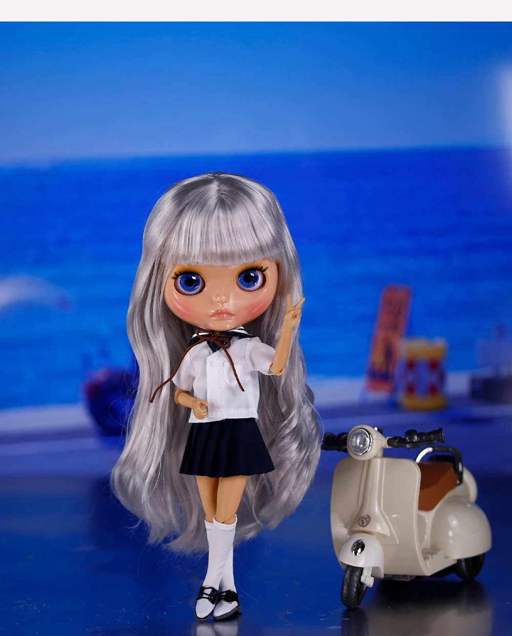 Ivy – Premium Custom Neo Blythe Doll with Silver Hair, Tan Skin & Shiny Cute Face 7