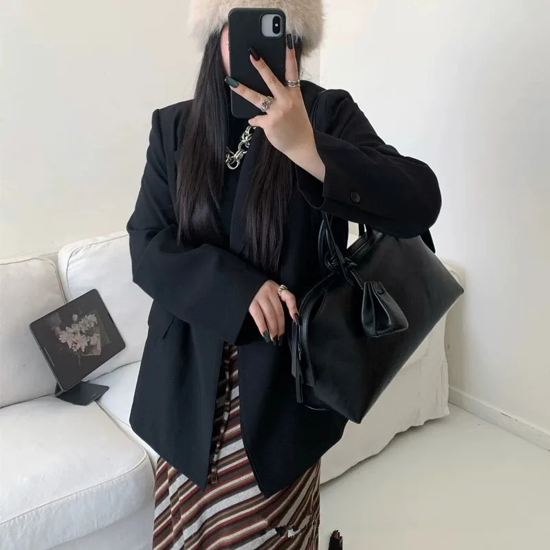 Large Capacity Top Layer Leather Tote Bag Vintage Simple 2025 New Leather Underarm Commuter Tot Bag Women's Bag