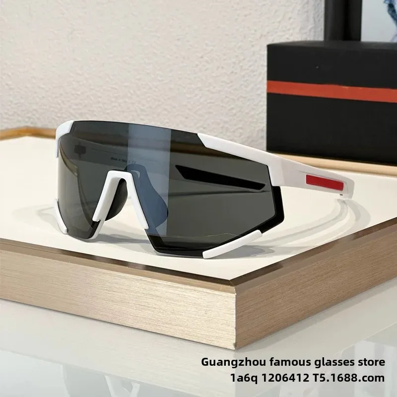 ���� ������ ��ǳ �ƿ����� ���� ���۶�, ����Ƽ �м� ���� ���� ���۶�, �پ �����̳� Ʈ����