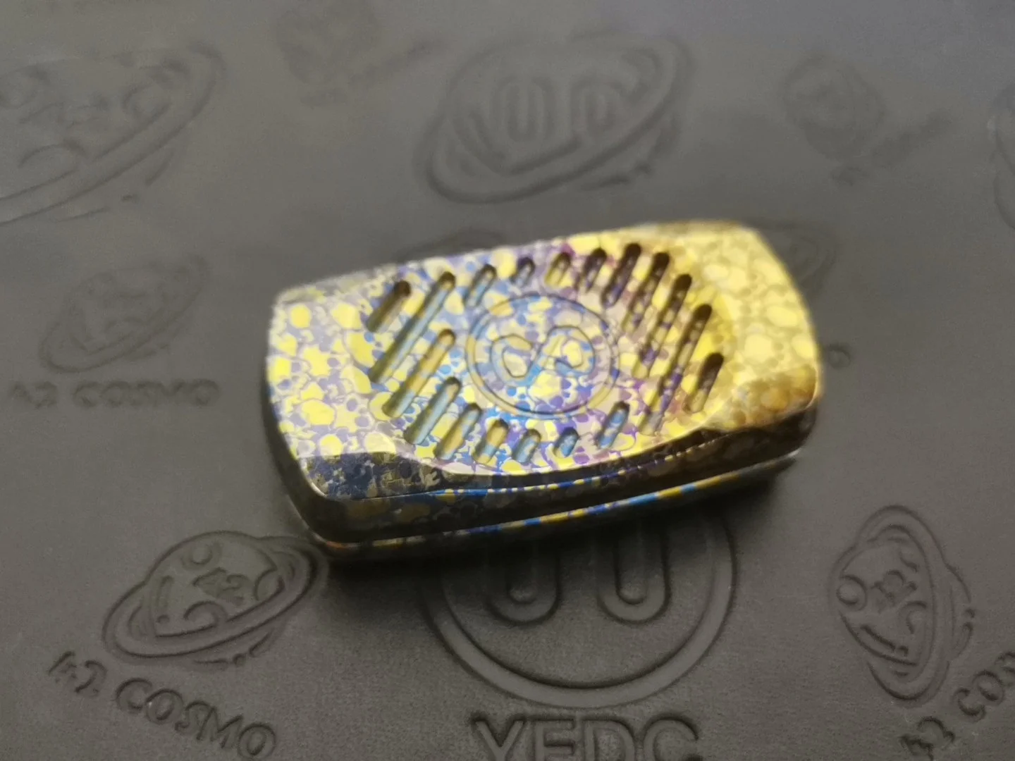 

Matrix EDC, Infinite Push Card, Skull Ice Crystal Titanium Material,