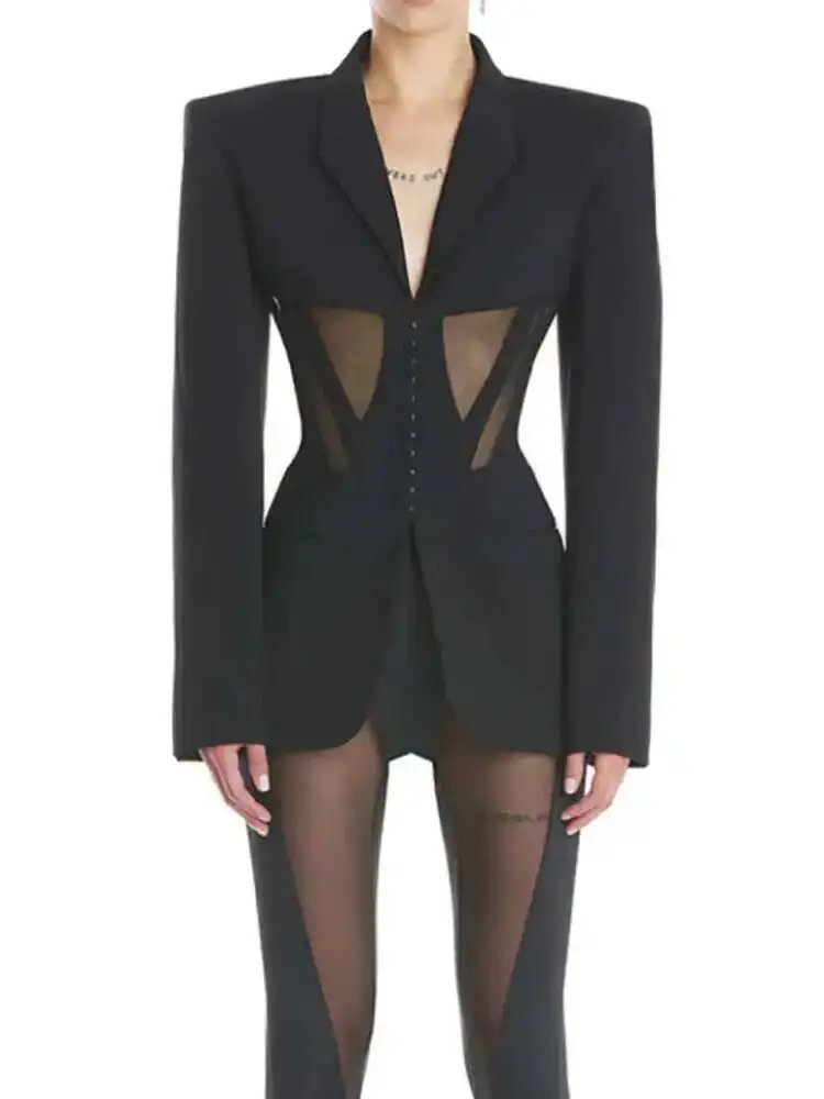 سترة نسائية عصرية من DEAT بياقة مدببة وأكمام طويلة...