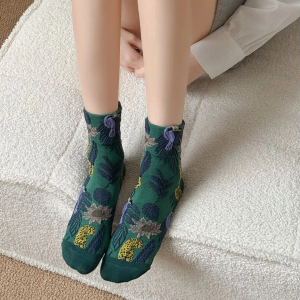 5 Paar weiche lässige Dame Socken Persönlichkeit Street Style Frauen Socken Set Cartoon Tier Herbst Winter Mode Blumen Home Socken – Detail 5
