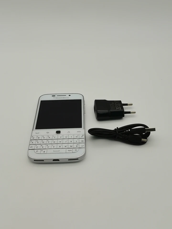 t*4様 BLACKBERRY Q20 BlackBerry Classic Q20 Refurbished-オリジナル Q20 電話デュアルコア