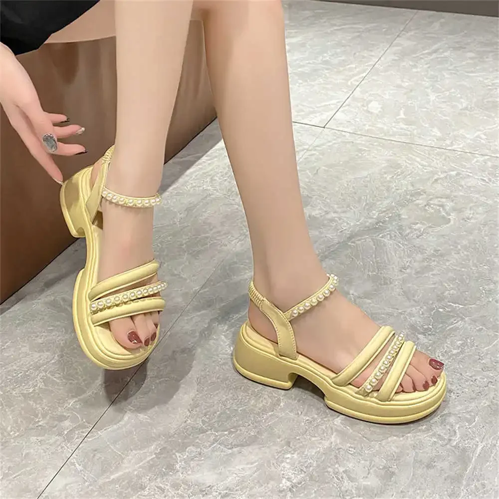 Strappy Platform Maucassin Donna Infradito Donna Pantofole Scarpe Sandali Estivi Per Donna 2024 Sneakers Sport Caregiver