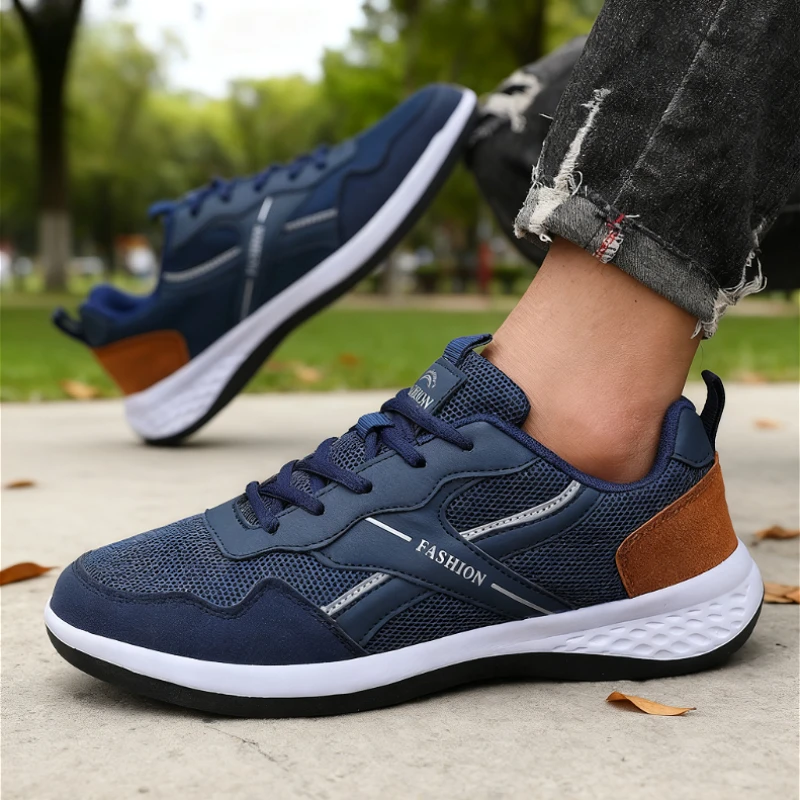 2025 Fashion Men's Black Sneakers Soft Sole Breathable Non-Slip Outdoor Daily Wear Shoe Stylish for Jeans Joggers Street Outfits