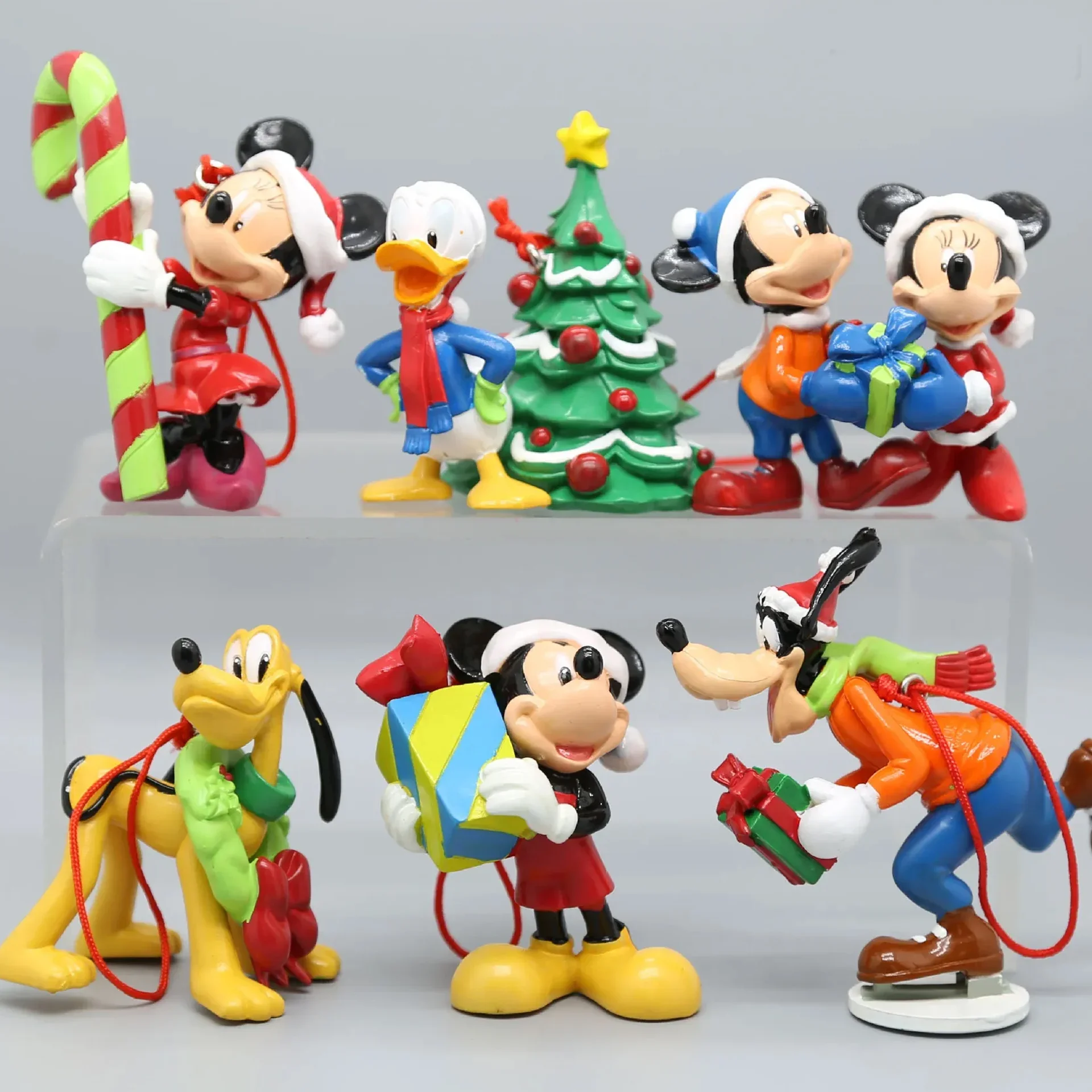 thumbnail image 1 of piezas de adornos navideños de Disney Mickey Mouse, nuevas figuras de acción de anime, colgantes, adornos para árbol de Navidad, muñecos, regalo, gran oferta, 1 of 4