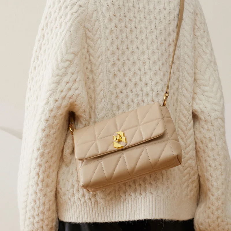 Lingge Chain Underarm Bag 2023 New Commuter Bag Genuine Leather Shoulder Bag Fashion Versatile Crossbody Bag for Women