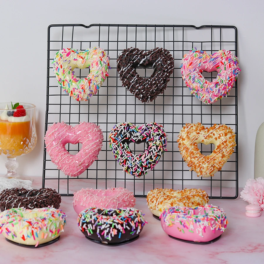 Heart Shaped Doughnuts Dessert Wedding Party Decoration Cake Decoration Photography Professional Simulation Cake Model 6PCS/Set