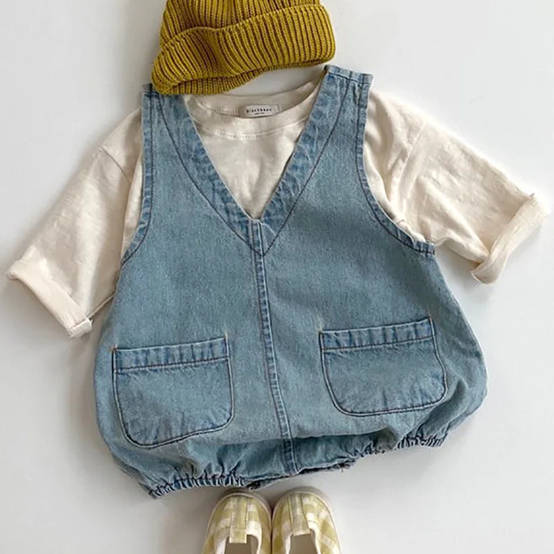 

2023 New V-neck Baby Denim Bodysuit Cute Double Pocket Overalls For Boys Baby Girl Sleeveless Jumpsuit Fashion Baby Clothes