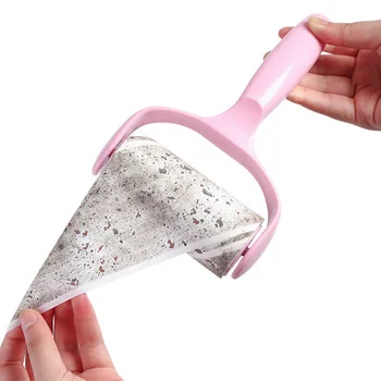 Sticky Dust & Hair Roller 1