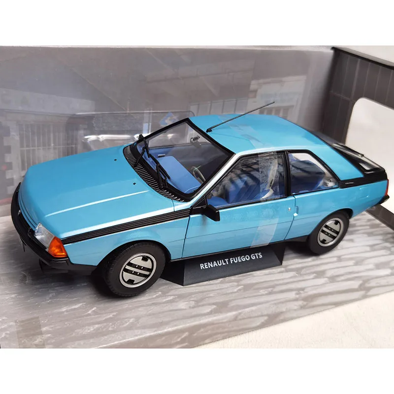 

Модель автомобиля из сплава SOLIDO 1/18 Scale FUEGO GTS 1980
