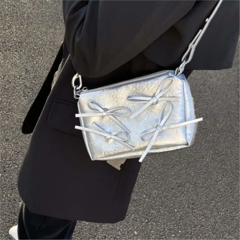 Hot Girl Silver Bow Shoulder Bags Women Chain Pleated Square Underarm Bag Ladies Large Capacity Y2k Aesthetic Crossbody Bag 2025