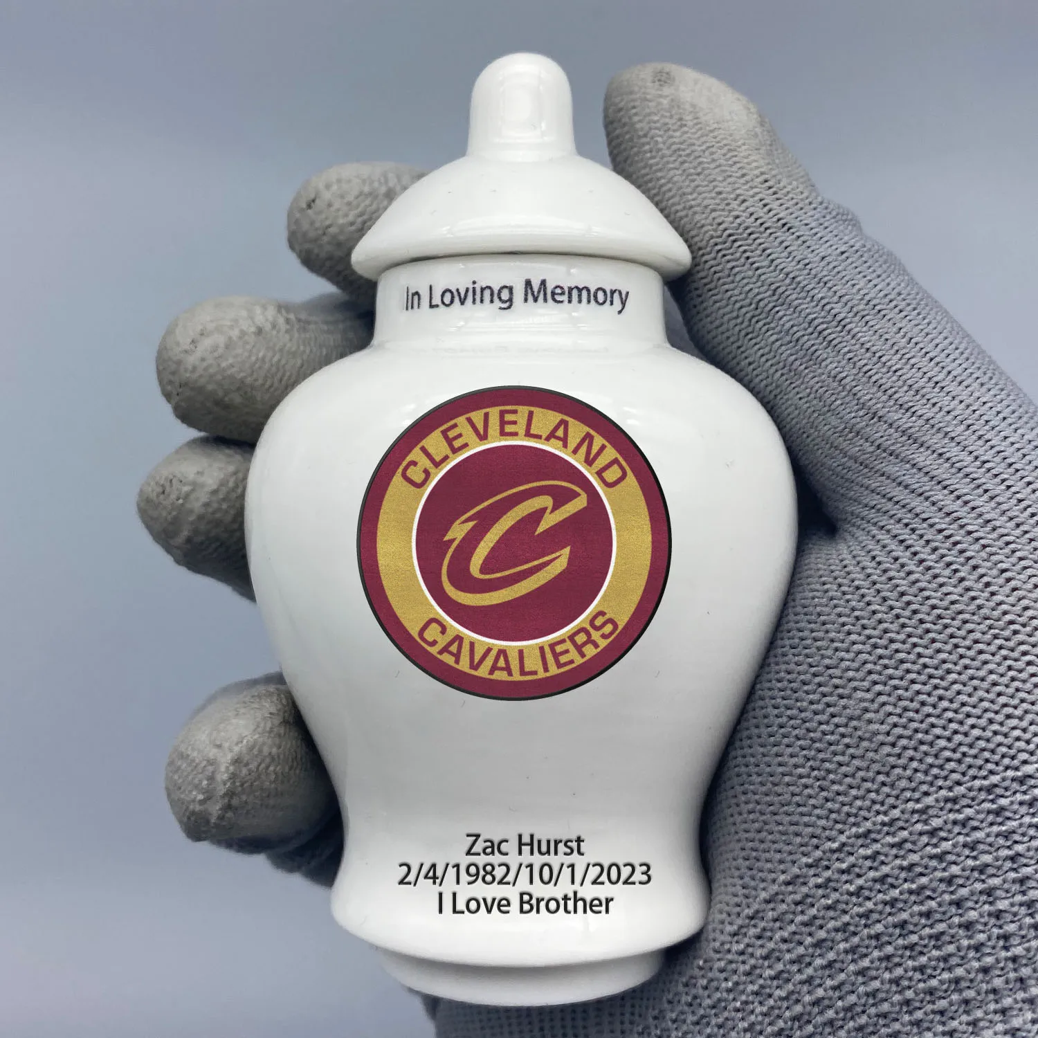 

Mini Urn for Cleveland Cavaliers-themed Logo Custom Urn.Send me the name/date you want to appear on the urn by Remarks Message