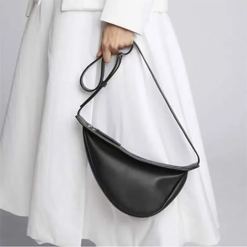 

Designer Luxury Bags Ladies Real Leather Lcu Hand Bag the First Layer Plain Pebbled row Calfskin Unique Half-moon Bag
