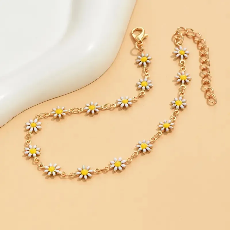 Chic Daisy Chain Anklet for Women Stylish Yellow Enamel Flower Design Chain Summer Vocation Jewelry Gifts