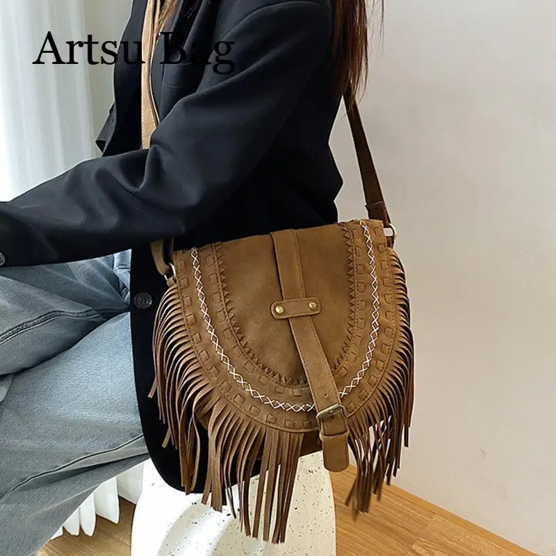 

Large Capacity Handmade Suede Tassel Bag for Women's Saddle Bag Fashion Luxury Design Shoulder Bag Crossbody Bag