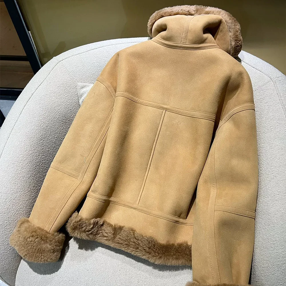 Рисунок 6 - Женская зимняя однотонная Модная