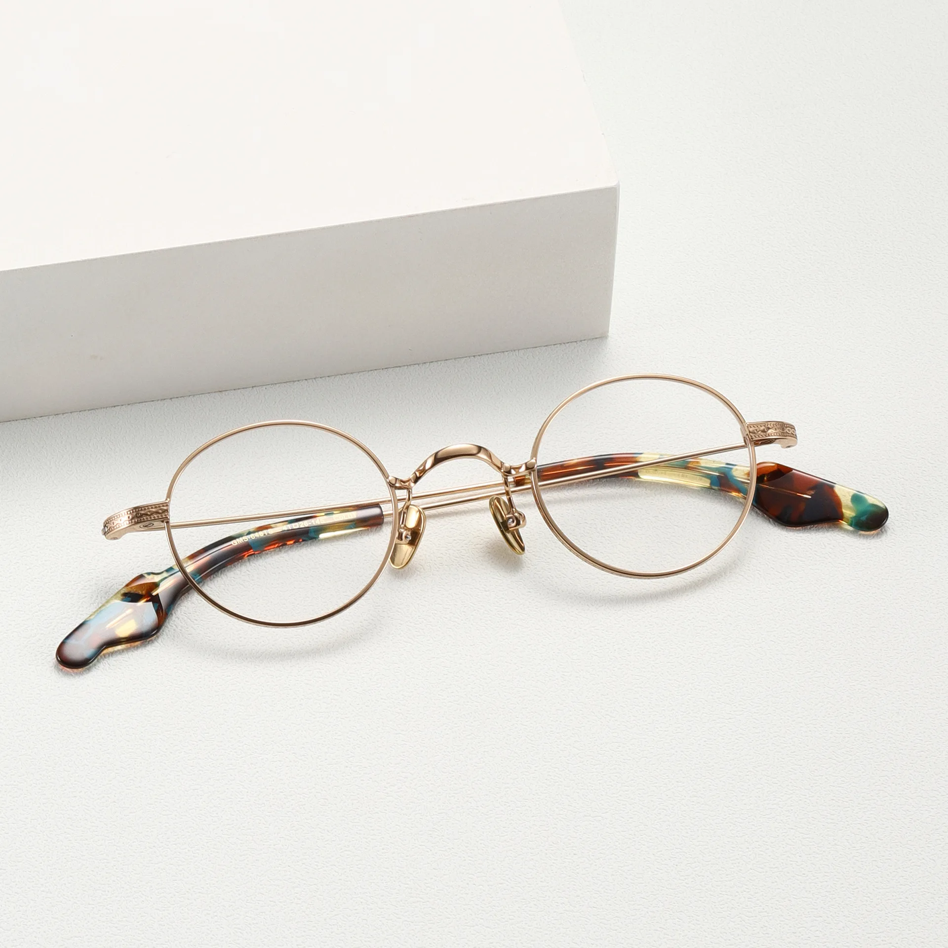 

Japanese Small Round frame women's Top quality Handmade Pure Titanium Literary Vintage Tortoiseshell Men's Prescription Glasses