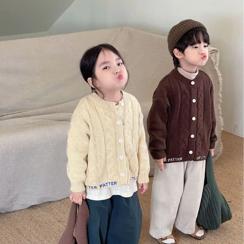 

2023 Autumn Winter Korean Simple Boys and Girls Soft Comfortable Casual Simple Kids Sweater Children Solid Color Sweater