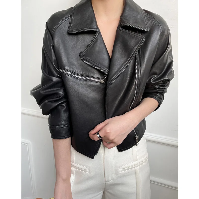 

Ночной шум, изысканный маленький отворот, Короткая кожаная куртка из овечьей кожи с свободным силуэтом и кожаная куртка