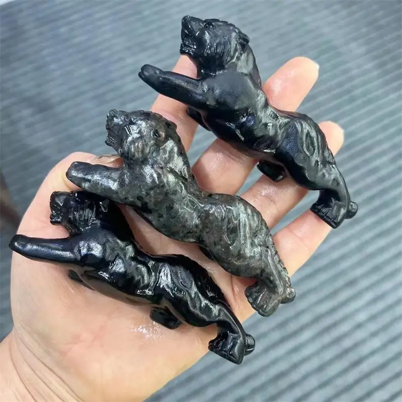 

Natural Yooperlite And Obsidian Cheetah Hand Carved Animal Figurine Healing Energy Gemstone Crystal Crafts Christmas Gift 1pcs