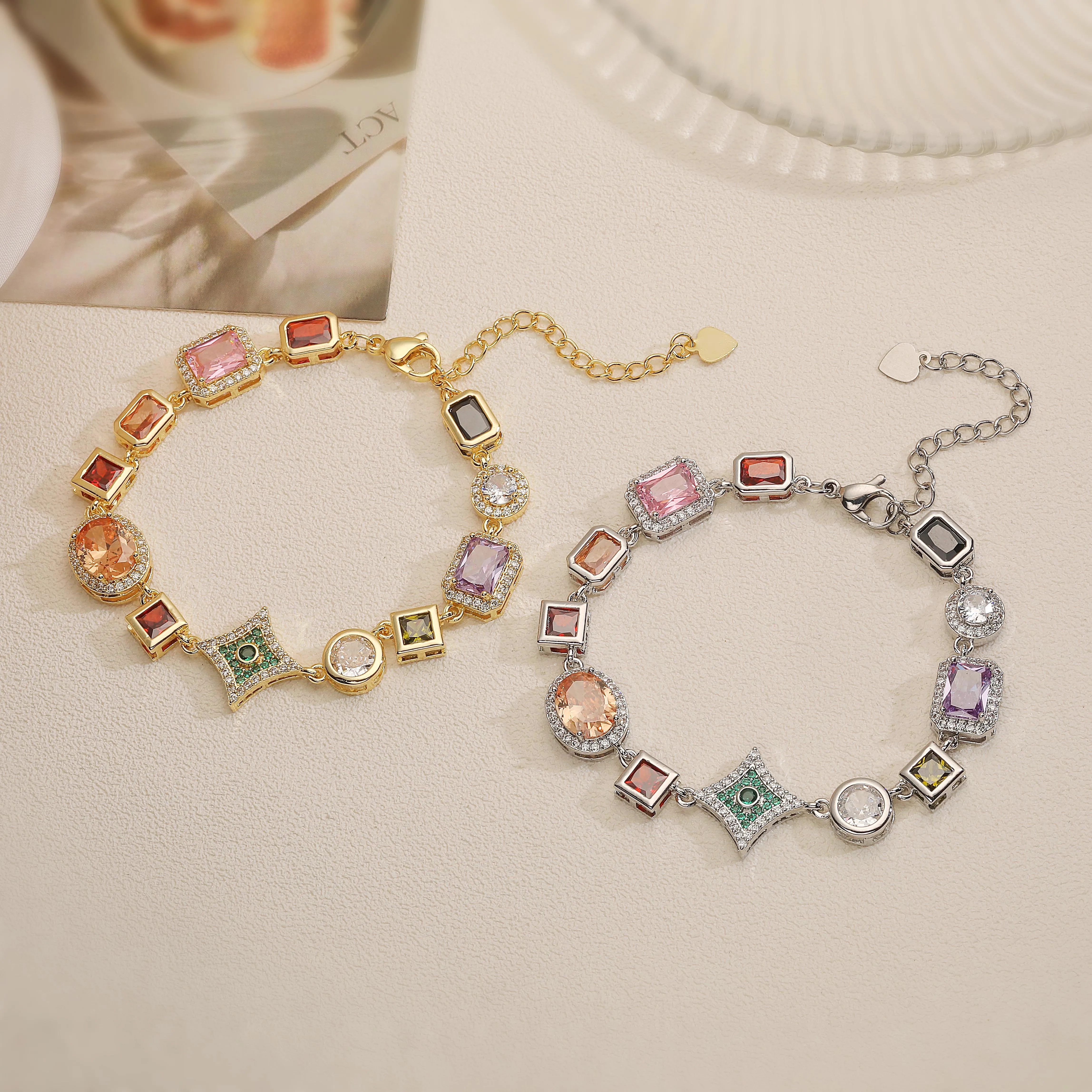 HECHENG, 18 Karat vergoldetes Kupfer, Zirkonia, funkelnder Stern, Damen-Paar, verstellbares Schmuckarmband, 1 Stück