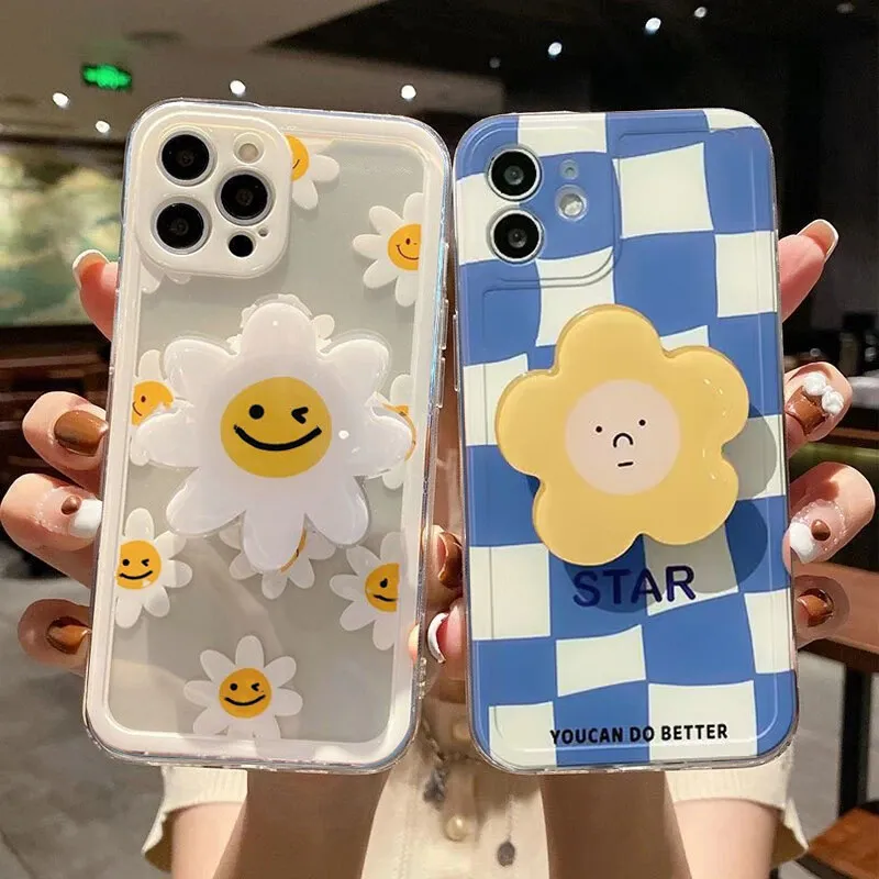 Daisy Flowers Holder Phone Case - INS Smile Collection