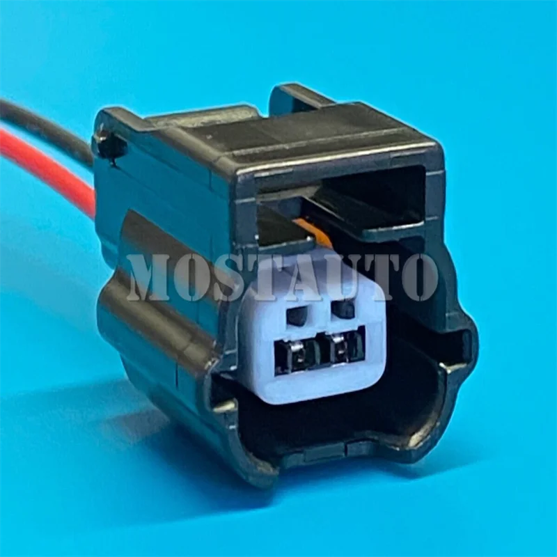 

2-контактный разъем из АБС-пластика для Nissan X-Trail и Qashqai