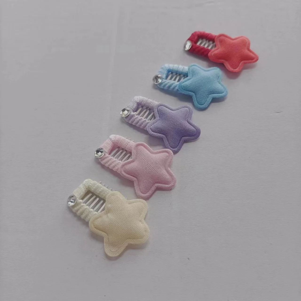 

20pcs New Dogs Hairpin Grooming Accessories Hair Clip Pet BB Clip Hairpin Comb Point drill five-pointed star 2.3cm/ 2.8cm/3.2cm