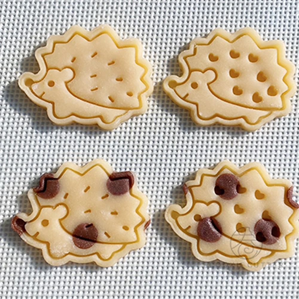 

Cartoon Hedgehog Cookie Mold Biscuit Mold 3D Animal Plastic Cookie Cutter Stamp Home DIY Baking Mold Kitchen Accessories
