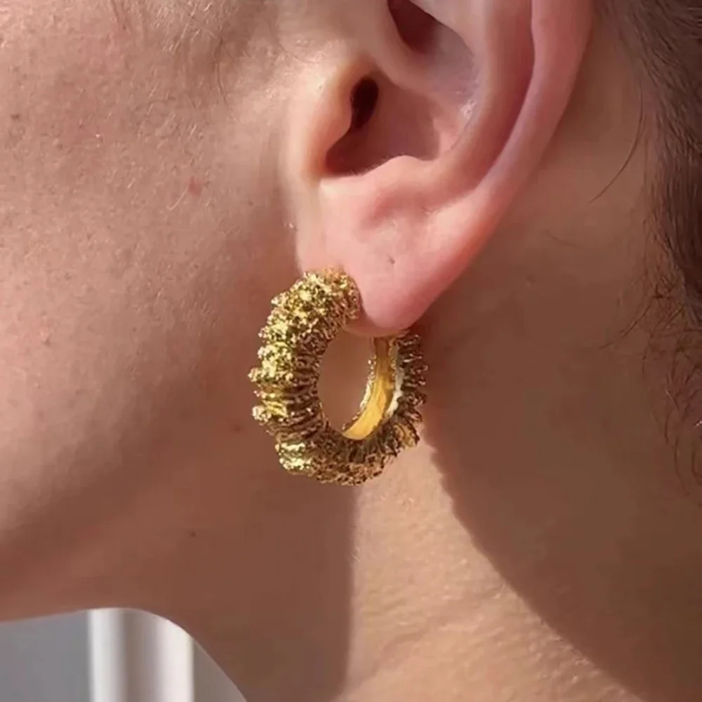 Lava Textured Striped Chunky C Shape Huggie Earrings Waterproof Stainless Steel Hypoallergenic Statement Ear Hoop Retro Jewelry