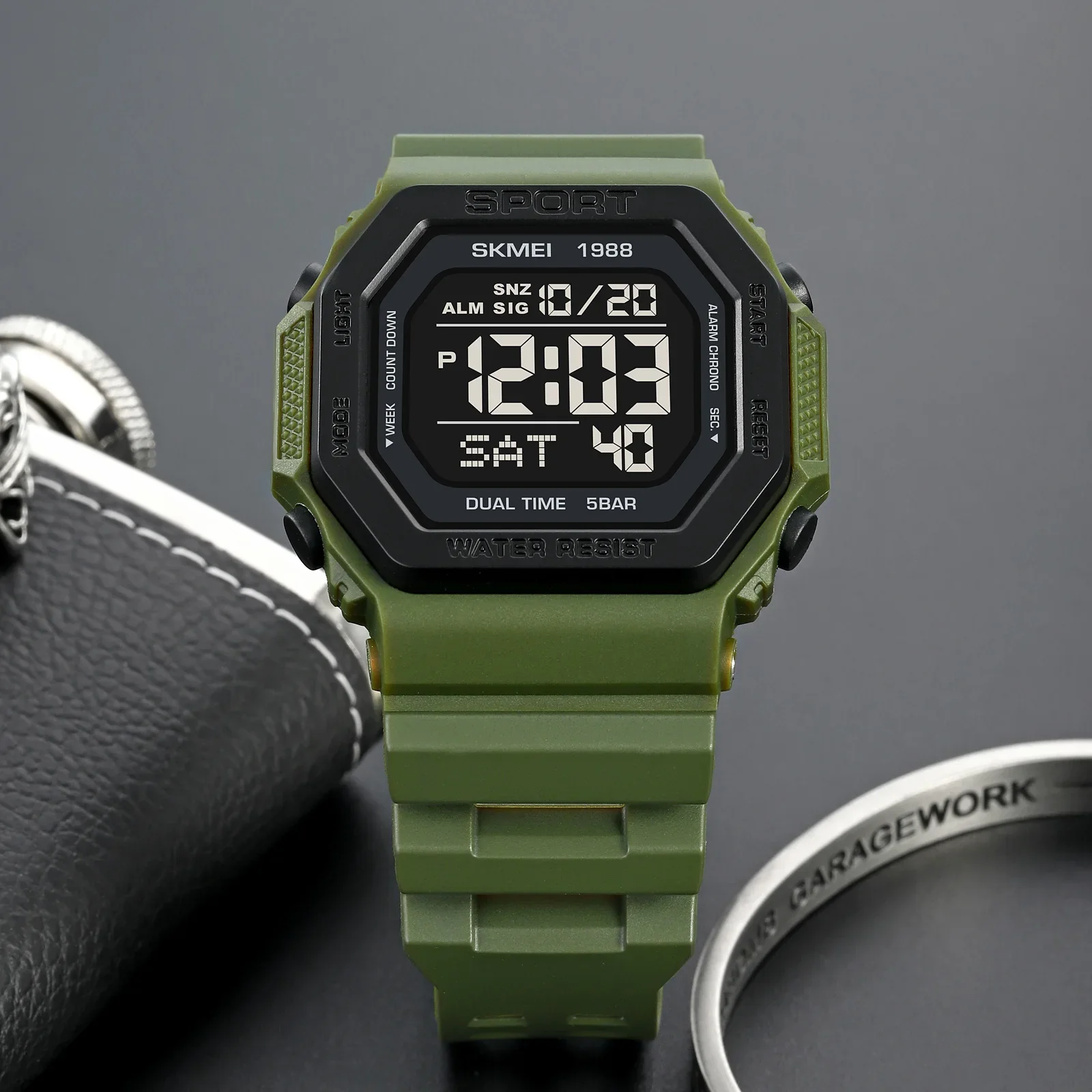 Skmei Mens Military Countdown Chrono Wristwatch 5Bar Waterproof Alarm Clock Reloj Hombre Back Light Digital Sport Watches 1988 2
