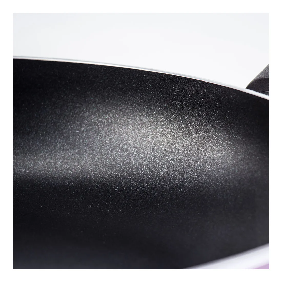 Сковорода с крышкой Galaxy GL 9826 (Диаметр 22 см, антипригарное покрытие, крышка из жаропрочного стекла, индукционное дно, подходит для всех типов плит)